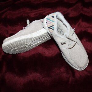 Hey Dudes chevron pattern wool